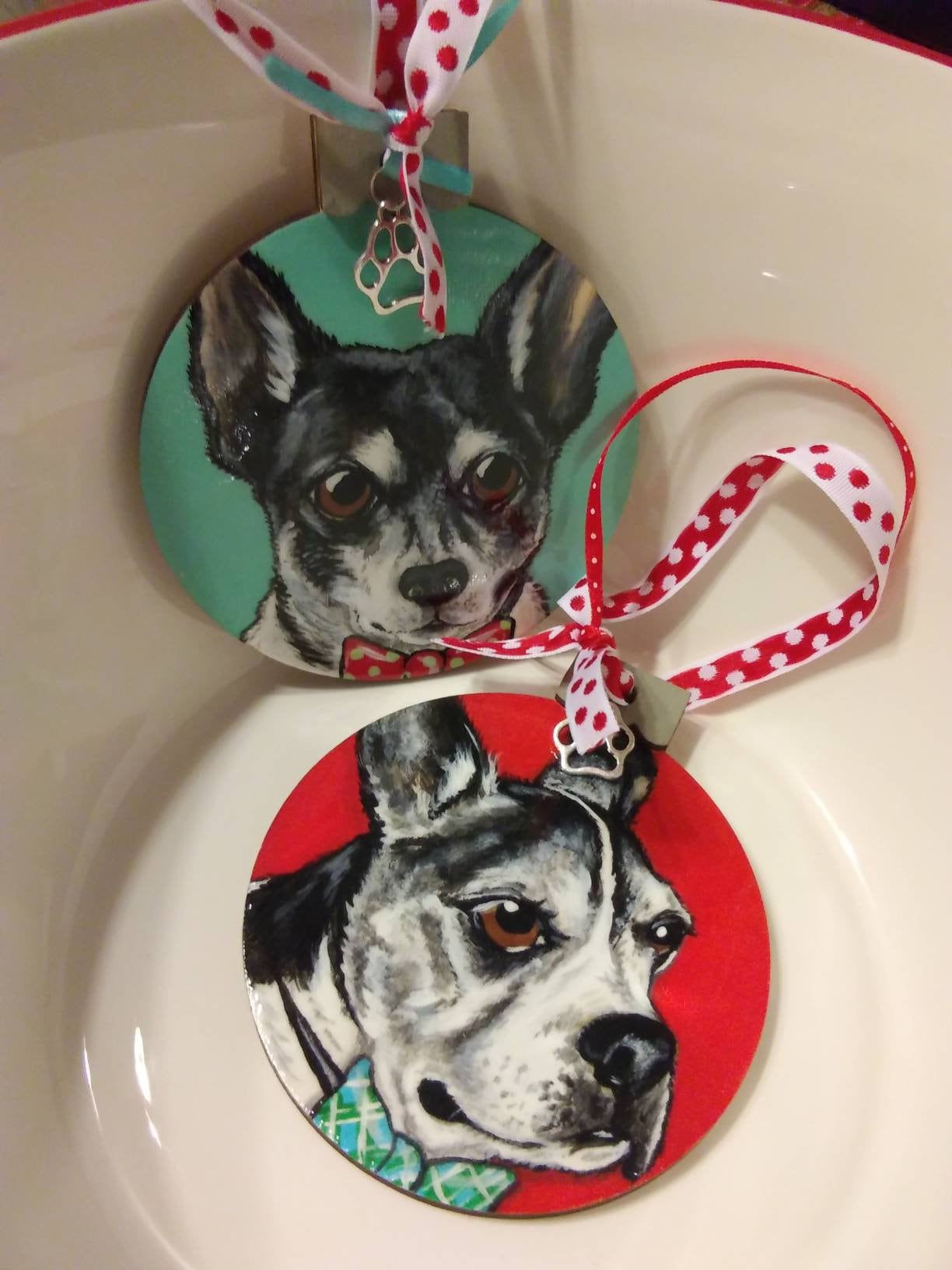 Custom Pet Portrait Christmas Ornament - Hand painted, Pet memorial, personalized, Christmas gift, pet lover, chihuahua